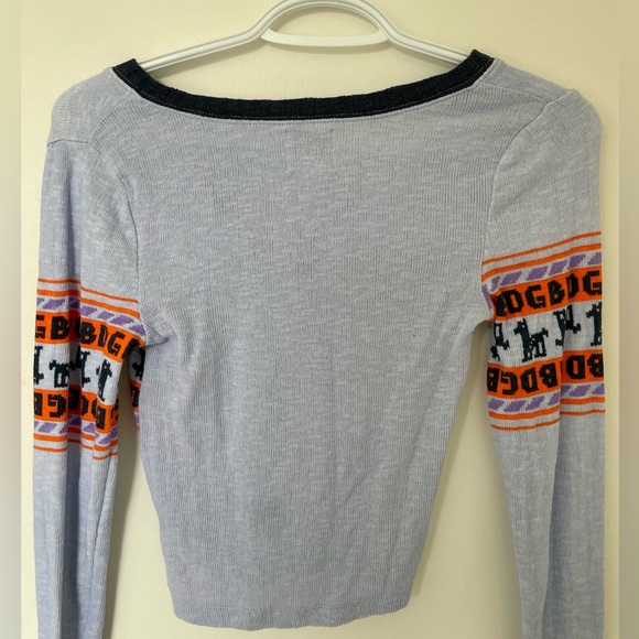 UO long sleeve!! - Picture 2 of 2